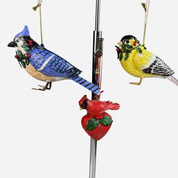 Lot of 3 Christmas ornaments birds Gold finch Blue Jay Cardinal - Picture 13 of 13